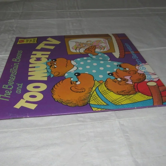 The Berenstain Bears and TOO MUCH TV Color Illustrated Paperback Learning Read - Picture 3 of 4